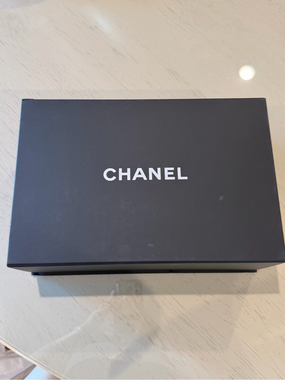 CHANEL Black Quilted Boy Crossbody with Gold Hardware Medium Size 100% authentic - Picture 5 of 14